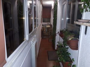 Apartament 3 camere str. Buhusi sect.3 - imagine 4