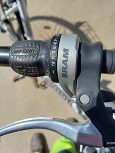 Bicicleta aluminiu de dama,copii,adulti,fete, marime L,roti 28 ,viteze 3x8