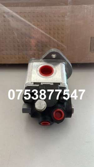 Pompa de directie JCB 3CX - imagine 4