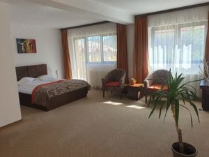 DE VANZARE- Hotel 3* (Predeal) - imagine 6