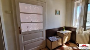 Apartament la casa cu garaj si curte ( ID 22870) - imagine 11