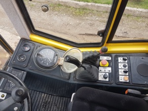 Inchiriez cilindru compactor BOMAG BW 216 , 16 Tone - imagine 7