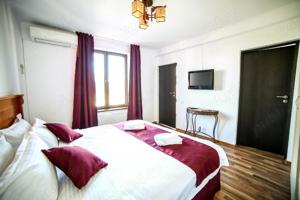 Acces NON STOP camera dubla in regim hotelier - Unirii - Str. Liveni - imagine 5