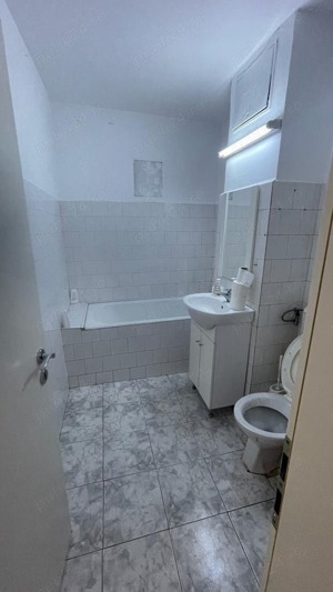 De vânzare apartament 2 camere la parter în Complexul Studențesc  - imagine 3