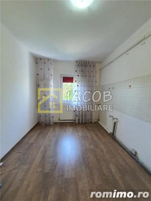 Apartament 2 camere semidecondat, str. Metalurgiei, zona Sud  Bacau - imagine 7