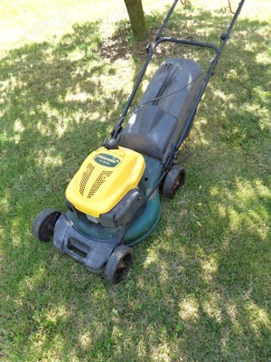 masina de tuns iarba,gazon pe benzina - imagine 5