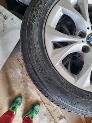 4 cauciucuri de vara 235 55 17cu jante de aliaj de BMW  - imagine 6