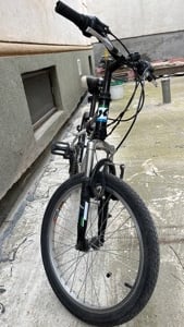 Vând bicicletă X-Fact Rookie 20 