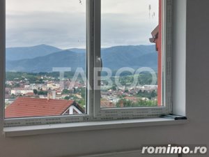 Apartament spatios bloc nou 3 camere  96 mp zona linistita in Cisnadie - imagine 13