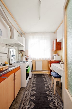 Apartament curat si ingrijit, 3 camere, etaj 3, Tiglina 1 - imagine 12