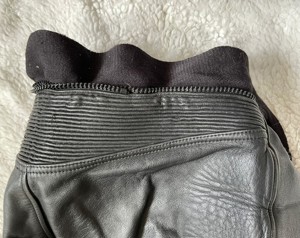 Pantaloni motor negri barbati piele protectii solduri genunchi Moto Line - imagine 6