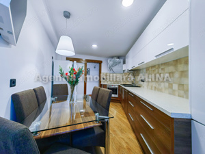 Apartament LA CHEIE, cu 3 camere in Deva, zona Carpati, 78mp, etaj 4. - imagine 3