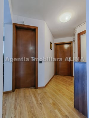 Apartament LA CHEIE, cu 3 camere in Deva, zona Carpati, 78mp, etaj 4. - imagine 7