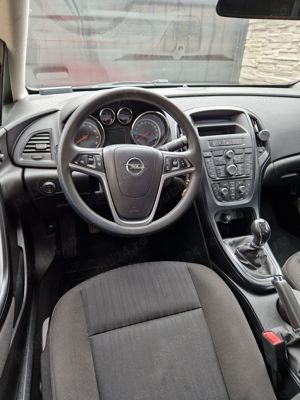 Vând Opel Astra j  - imagine 5