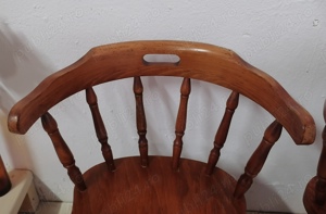 Scaune vechi din lemn stil rustic