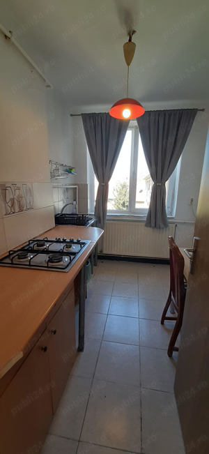 Proprietar vand apartament ultracentral, 50 mp, loc de parcare, clima,balcon,centrala proprie mobila - imagine 6