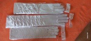 manusi,culori ,materiale si lungimi diferite