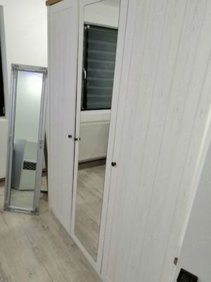 Apartament cu trei camere în micro 5  - imagine 2