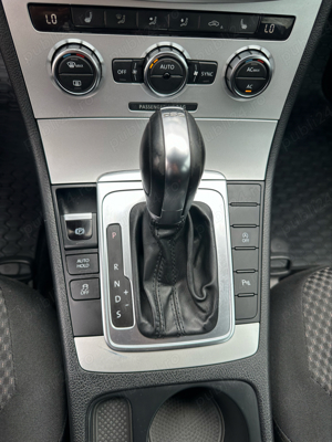 VW Passat 2.0TDI DSG Trendline BlueMotion 140CP Clima,Navi,Pilot,PDC euro5 - imagine 9