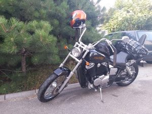 Vând Honda Black Widow VT750 fabricație 2001 - imagine 3