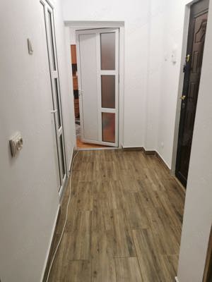 Vând apartament 2 camere etaj 4 din 4 oraș Băicoi județul Prahova  - imagine 4