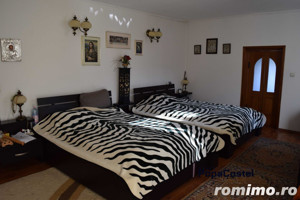 Snagov langa padure vila 5 camere P+1E teren 2000 mp, foisor, garaj - imagine 11