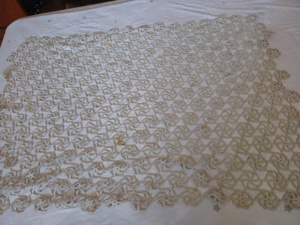 Față de masă de macrame