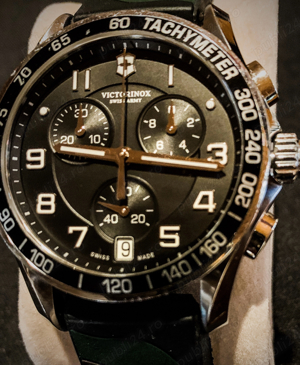 Victorinox Swissarmy wrist watch - imagine 5