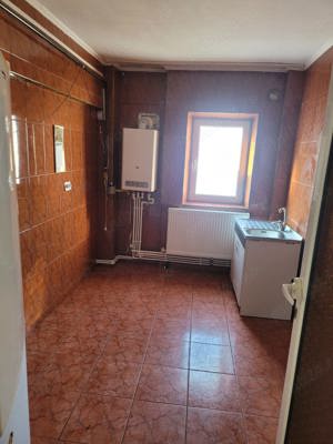 Apartament 3 camere vale - imagine 9