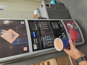 Automat shakeuri și cafea - imagine 3