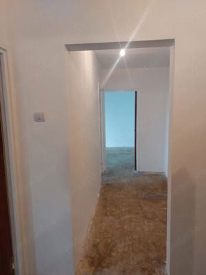 vand apartament sectorul 3 la 100 metri de metrou in intersectia trapezului etaj 4 4 bloc anvelopat - imagine 5