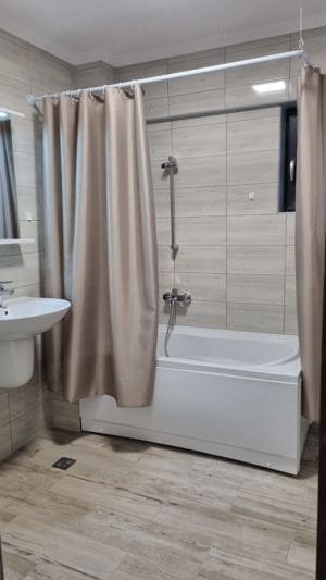 Apartament DE LUX, 2 camere, 63 mp., zona Liceului Moisil, parcare privată - imagine 10