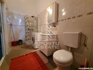 Apartament 2 camere, decomandat, centrala proprie, situat Semicentral. - imagine 4