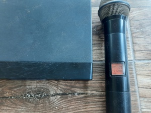 Microfon Wi-Fi Electro Voice R300, foarte bun, aștept oferte,    - imagine 2