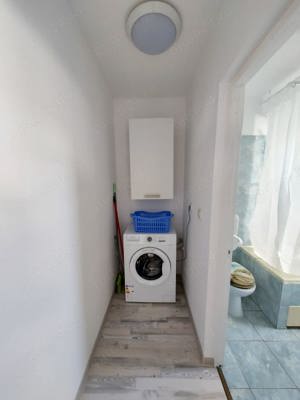 Vand urgent apartament 40 m2 la mansardă - imagine 6