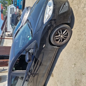 Mazda 5, 7 locuri, 2011,1,6 diesel euro 5, 199000km - imagine 2 Mazda 5, 7 locuri, 2011,1,6 diesel euro 5, 199000km - imagine 2