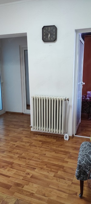 Vând apartament în Drăgășani  - imagine 4