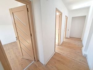 Apartament intabulat si finisat. Mihai Viteazu 38 Șelimbăr lângă Unimat - Persoană Fizică - imagine 2