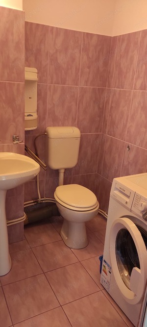 Vând apartament în Drăgășani  - imagine 10