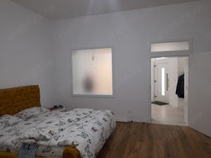 Apartament 3 camere de vanzare in zona Centrala - imagine 2