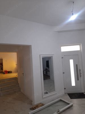 Apartament 3 camere de vanzare in zona Centrala - imagine 5