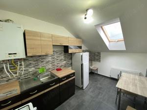 Sub pretul pietei! Apartament 2 camere decomandat mansarda Porii - imagine 8