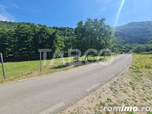 Teren intravilan cu iesire la rau de vanzare pe Transalpina - imagine 9