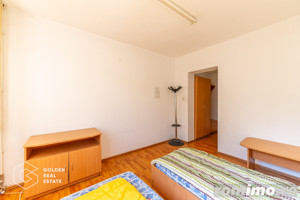 Cladire cu 24 camere, langa Castelul Regal Savarsin - imagine 11