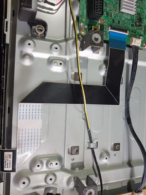 lvds bn93-20370u de pe tv Samsung ue32eh4003