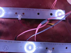 set 3 barete led hl-00320a28 de pe tv Selecline le-32d11 - imagine 5