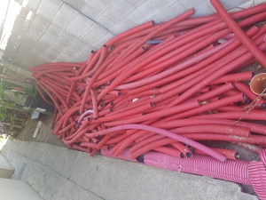 vand  1ron  ml teava corugata de 5 cm si 6.3 cm pentru protectie cabluri el prin șanțuri sub pamant