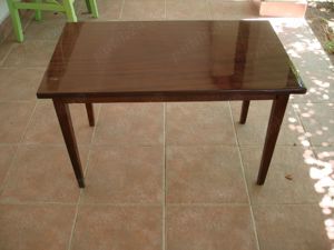 Masuta pt.cafea din lemn furniruit