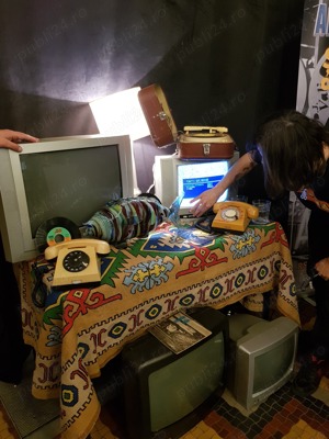 Organizare Evenimente stil 80s RetroHost Vintage Setup Video LAN Party Gaming Filmari Videoclipuri - imagine 2