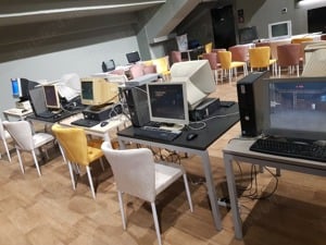 RETRO GAMING LAN PARTY Organizare Evenimente 80s Vintage Setup Video Teatru Film Videoclipuri oldies